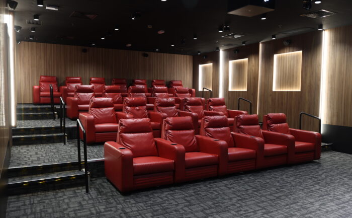 cinema Cora Residencial Senior Premium 2